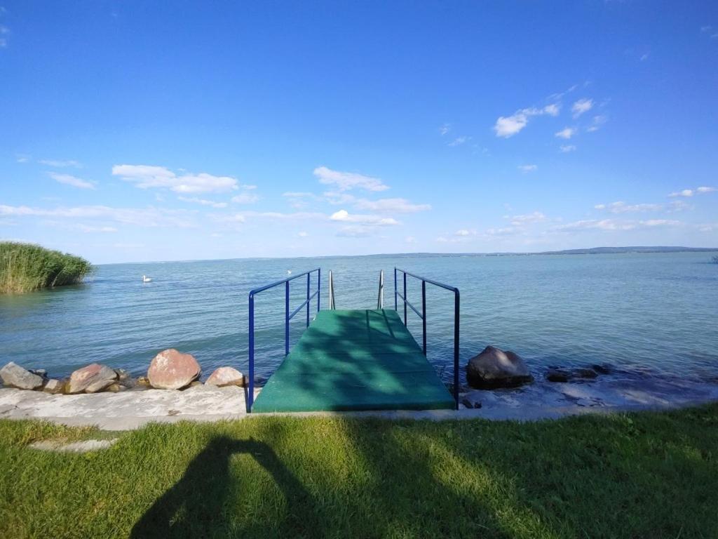 Sir David Balaton Castle Apartmanok Balatonszepezd Eksteriør bilde