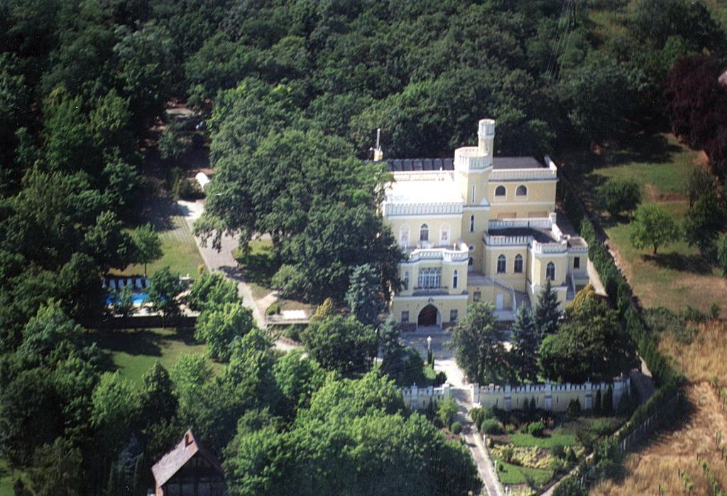 Sir David Balaton Castle Apartmanok Balatonszepezd Eksteriør bilde