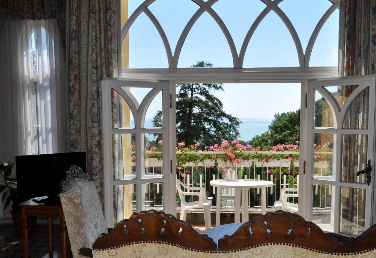 Sir David Balaton Castle Apartmanok Balatonszepezd Eksteriør bilde