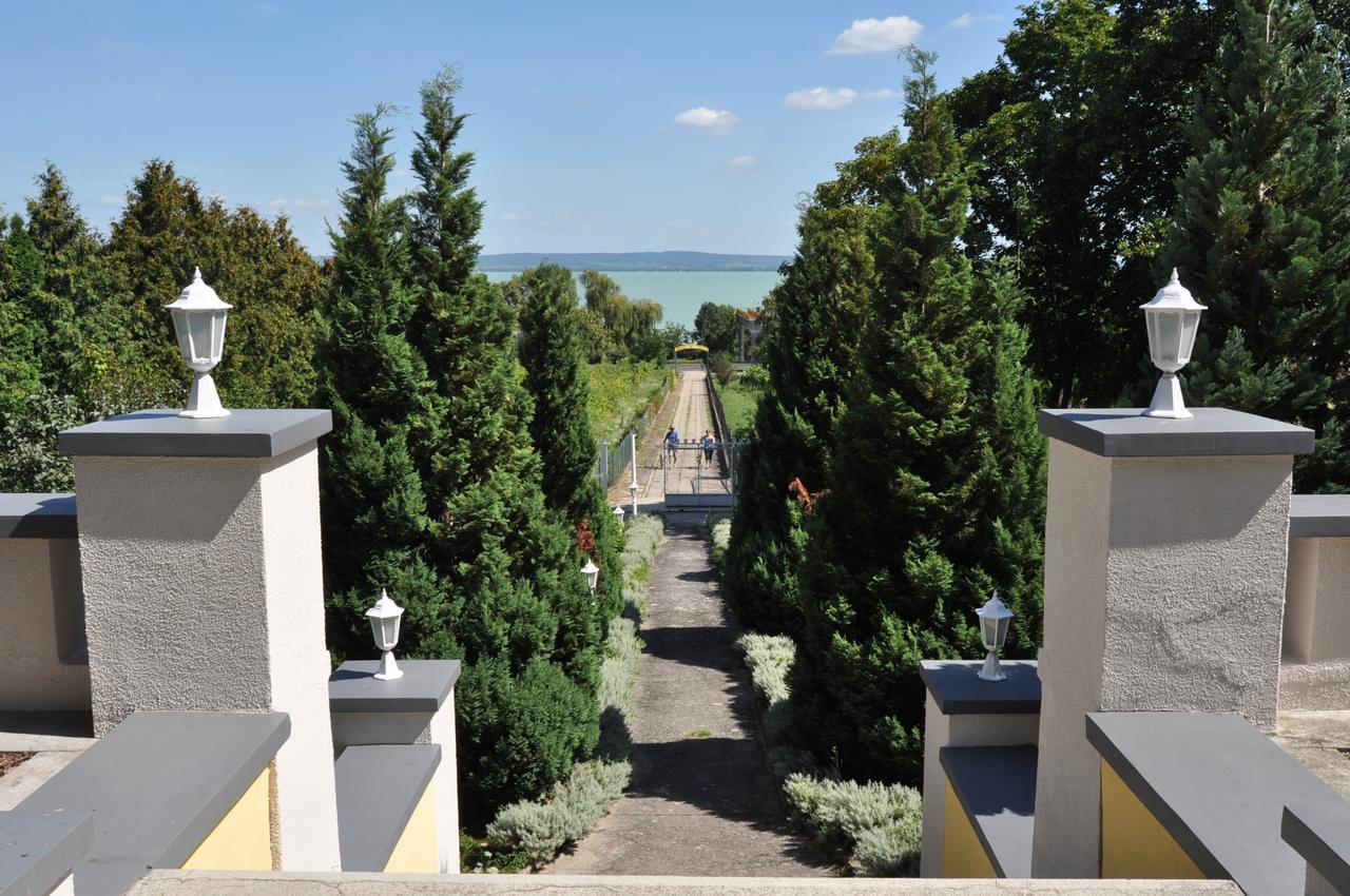 Sir David Balaton Castle Apartmanok Balatonszepezd Eksteriør bilde
